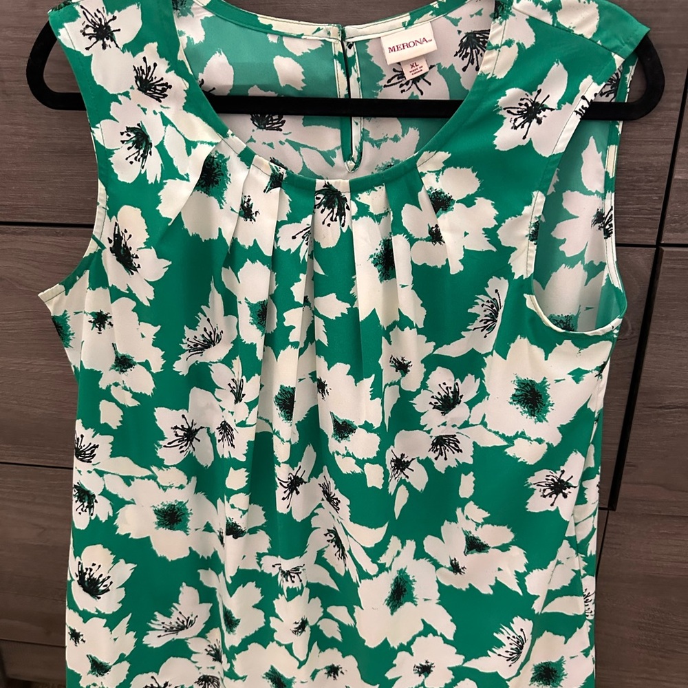 Mishka Green Floral Women's Top